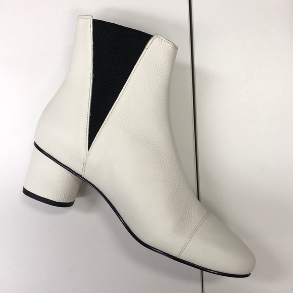 white boots size 6